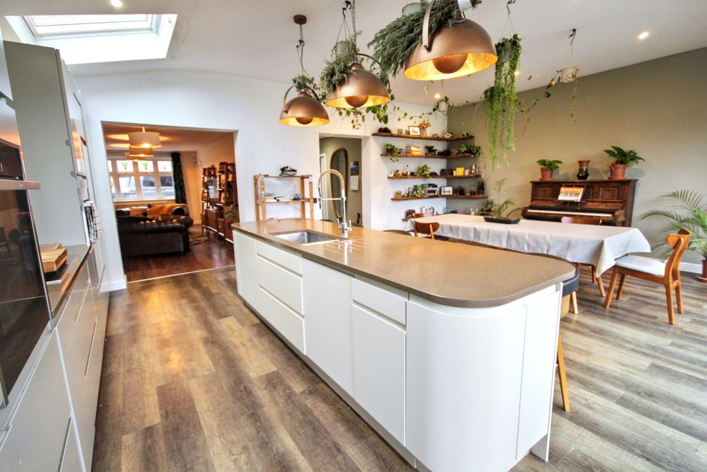 Property photo 2 of 17 Kitchen Family Room