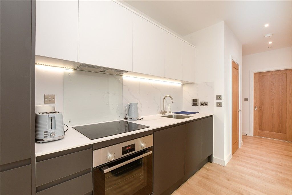 Property photo 2 of 12 Kitchen