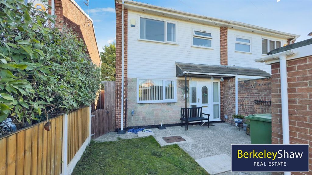 Property photo 1 of 15 29Bbb8E4--4158-B0A2-821Fbd105Fe4-78567-00000B2E0F0