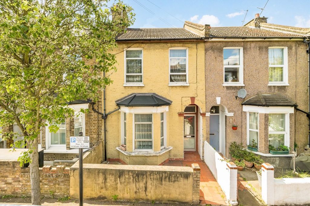 Property photo 1 of 2