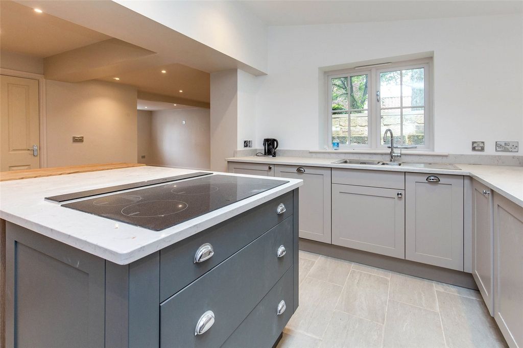 Property photo 3 of 15 Picture No. 03