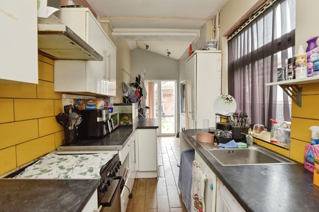 Property photo 3 of 15 Pbox-Img.Jpg