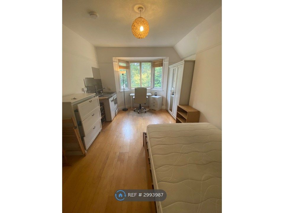 Property photo 1 of 5