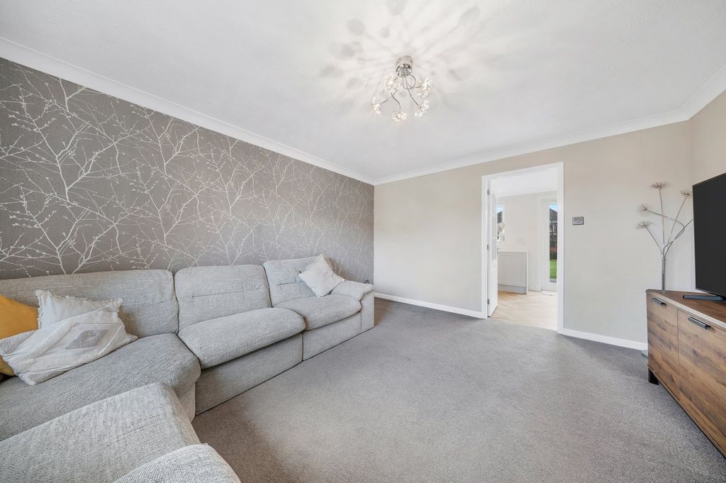 Property photo 3 of 29