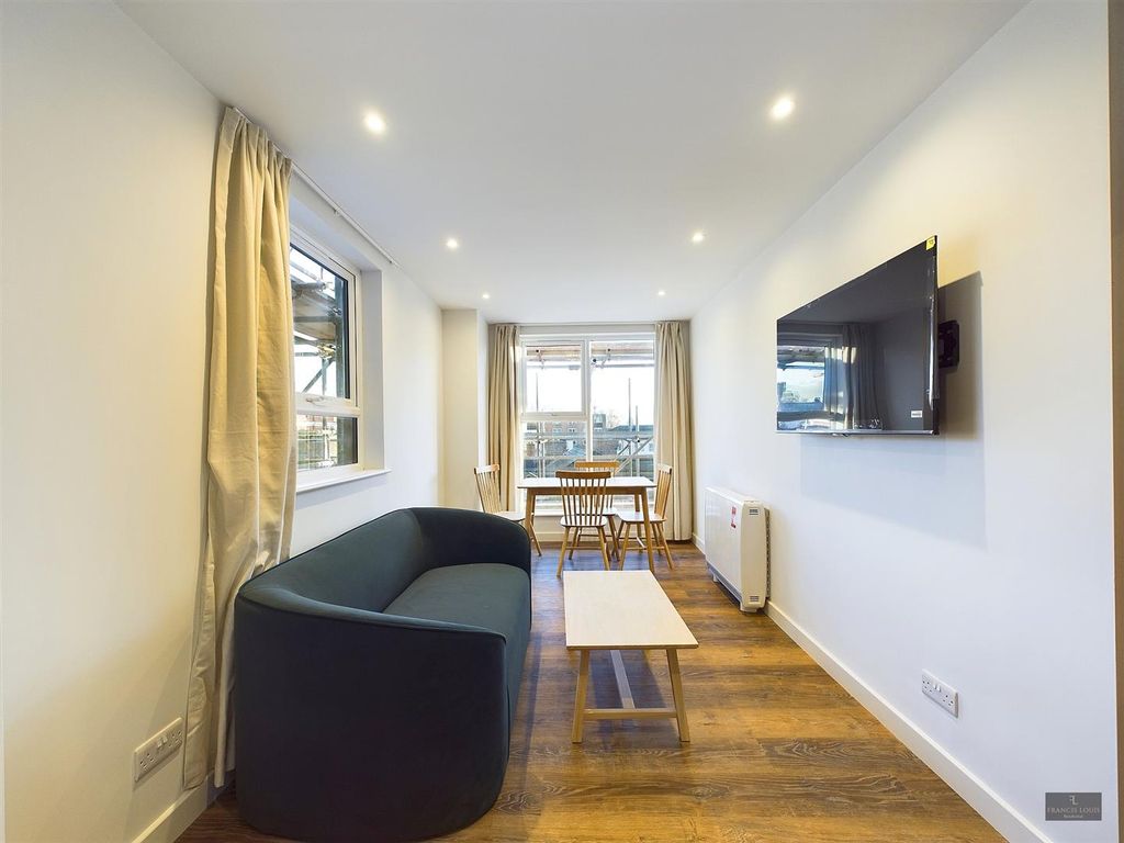 Property photo 2 of 7 Cam02887G0-Pr0346-Still003.Jpg