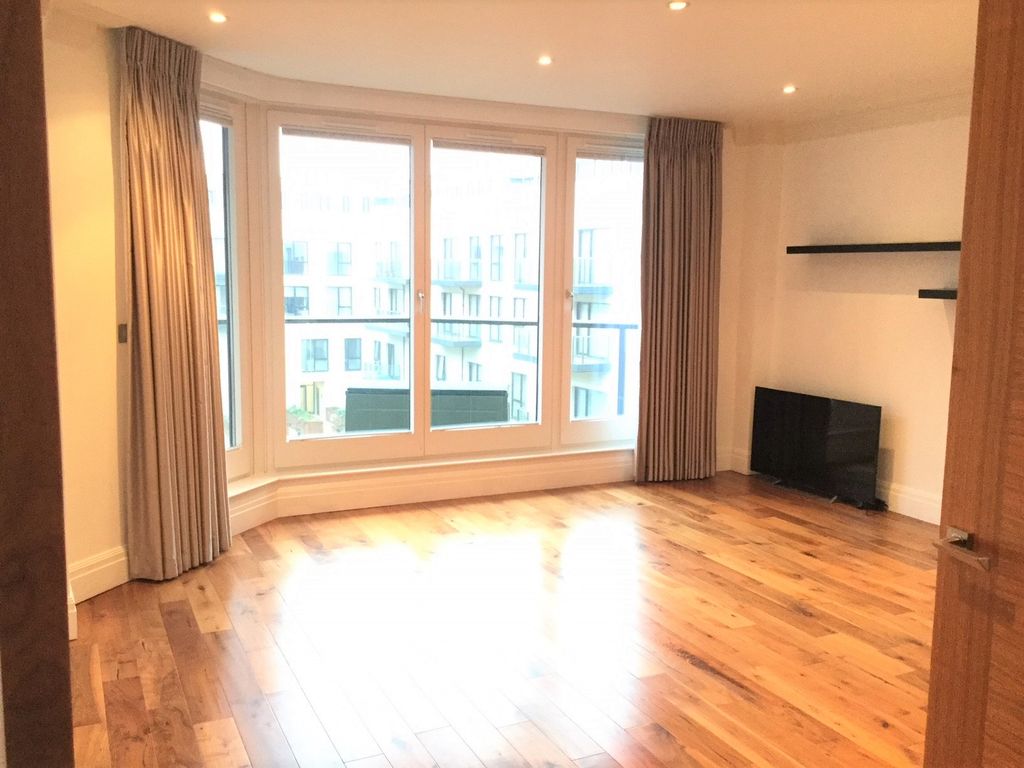 Property photo 3 of 9 Gallery