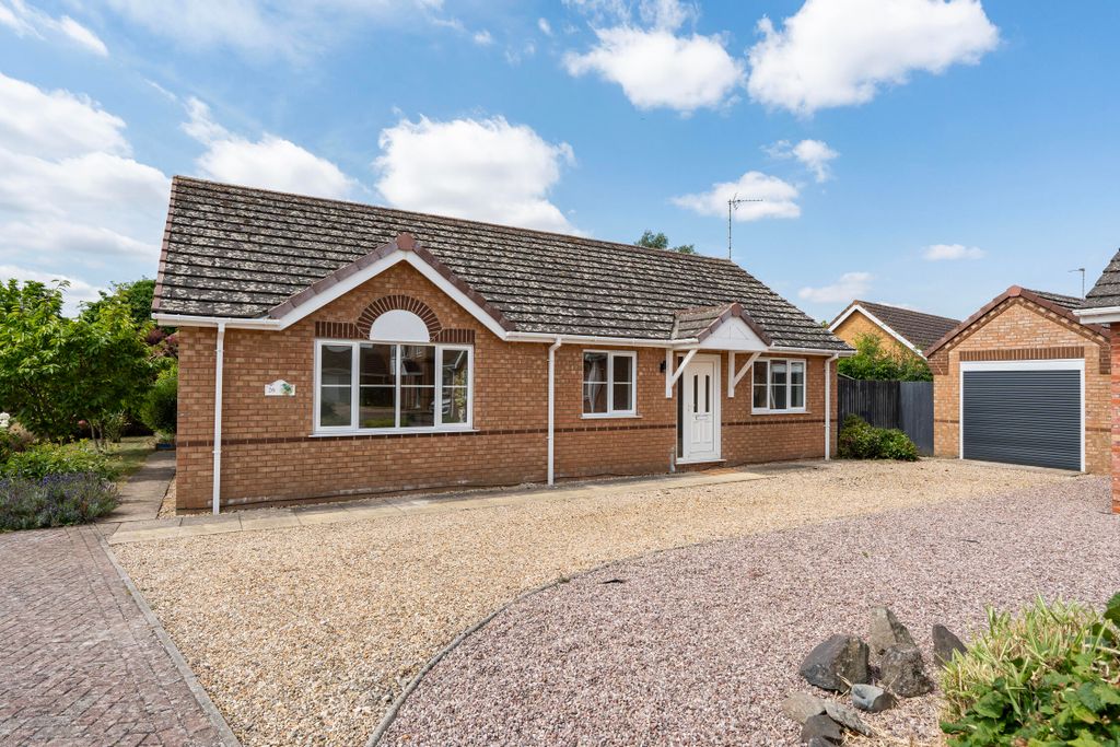 Property photo 1 of 29