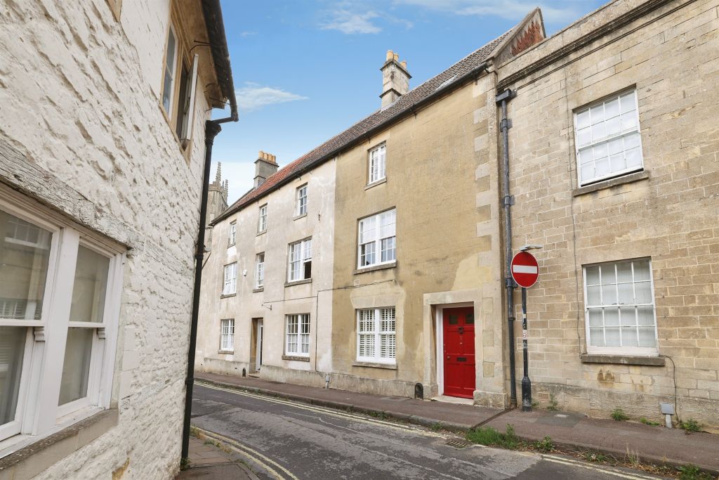Property photo 1 of 19