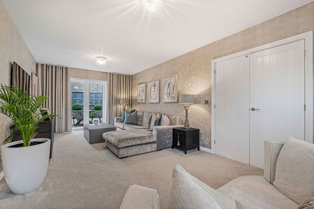 Property photo 2 of 25