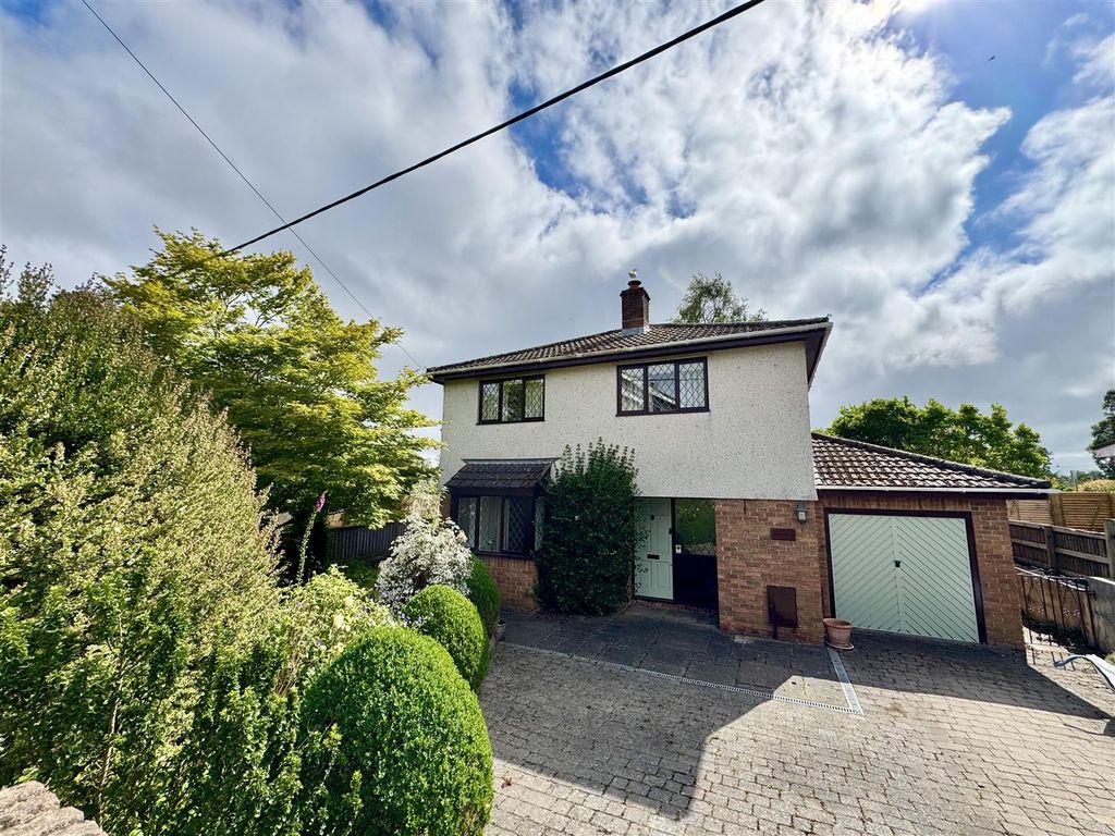 Property photo 1 of 21 Hedgerow Hilltop