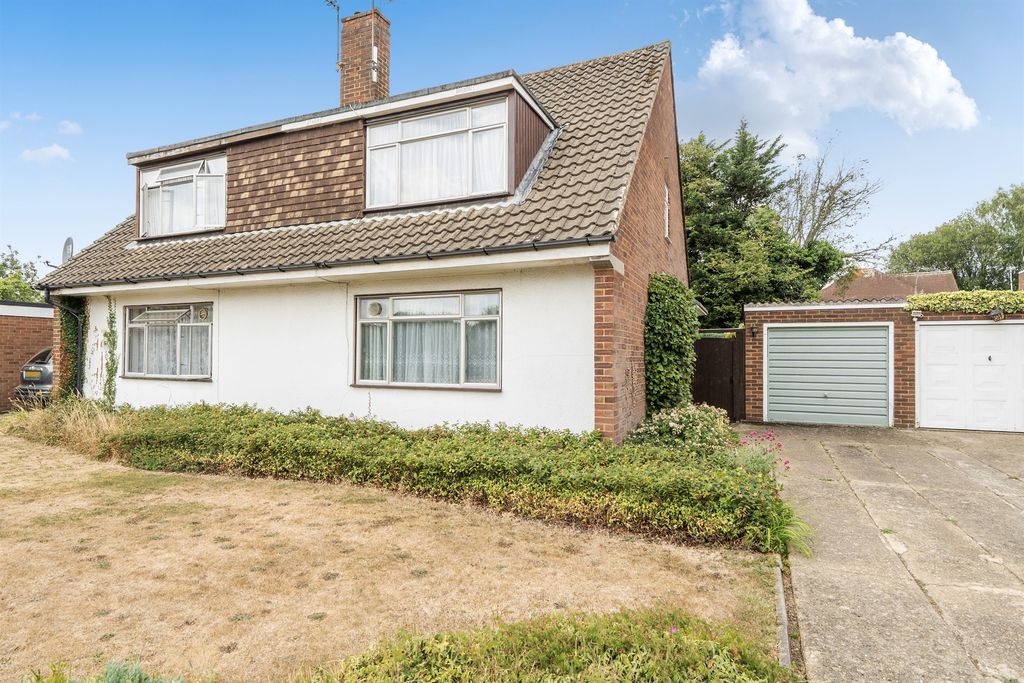 Property photo 1 of 17