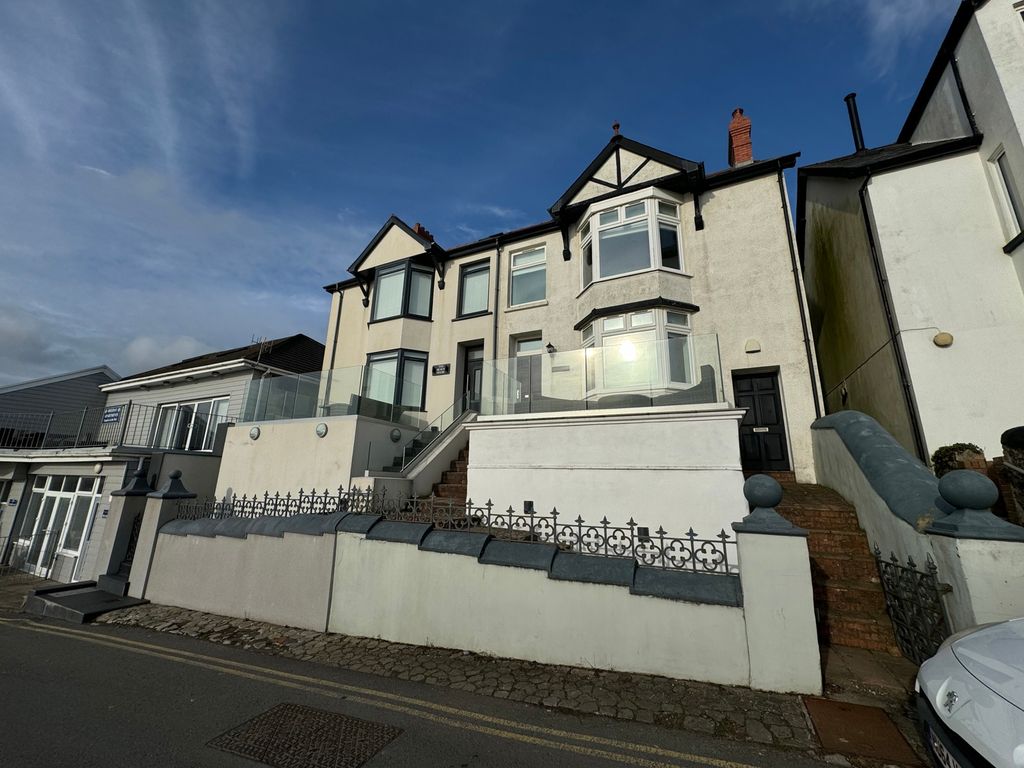 Property photo 2 of 15 Photograph