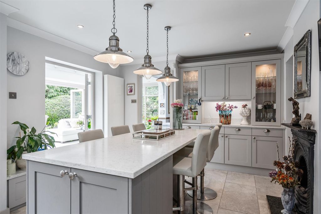 Property photo 3 of 29 23 Woodchester Road_31.Jpg
