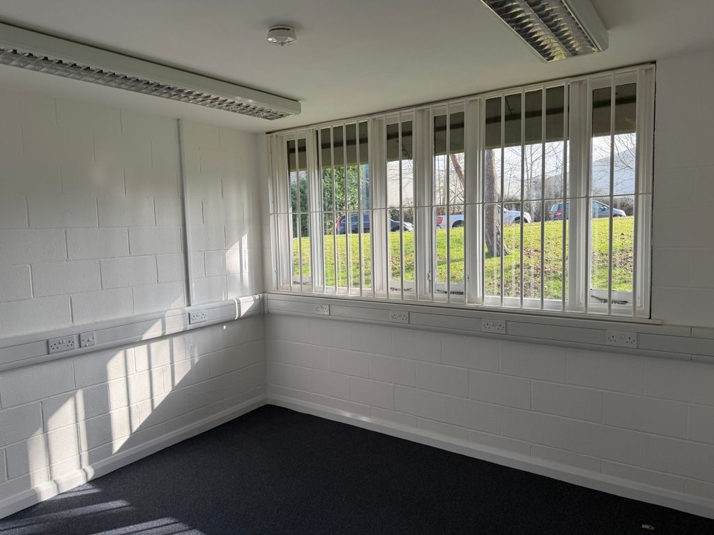 Property photo 3 of 4 Photo 7