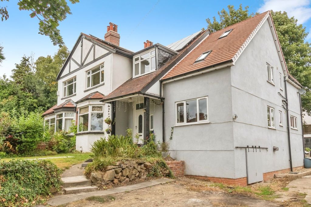 Property photo 1 of 24