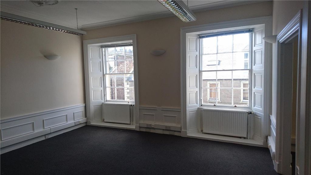 Property photo 3 of 6 Photo 5 Of 11 South Tay Street, Dundee Dd1