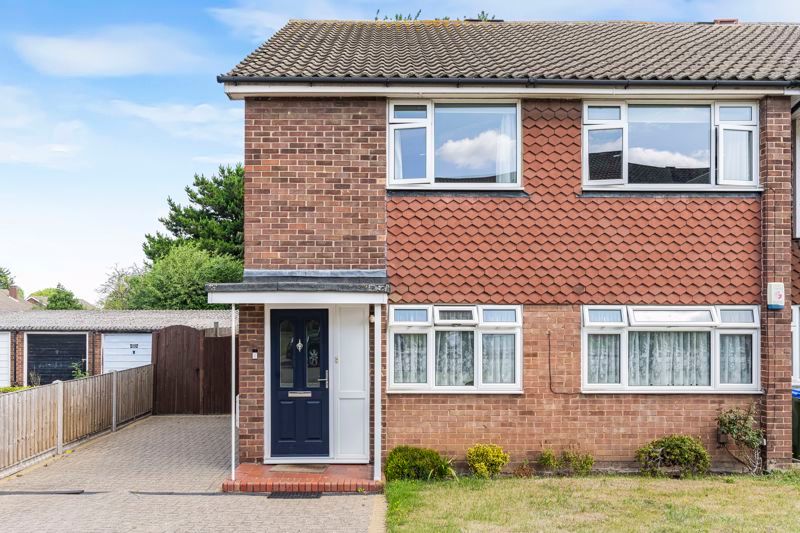 Property photo 1 of 18 External