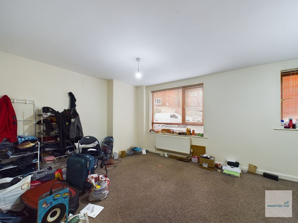 Property photo 3 of 7 Cam03394G0-Pr0194-Still002