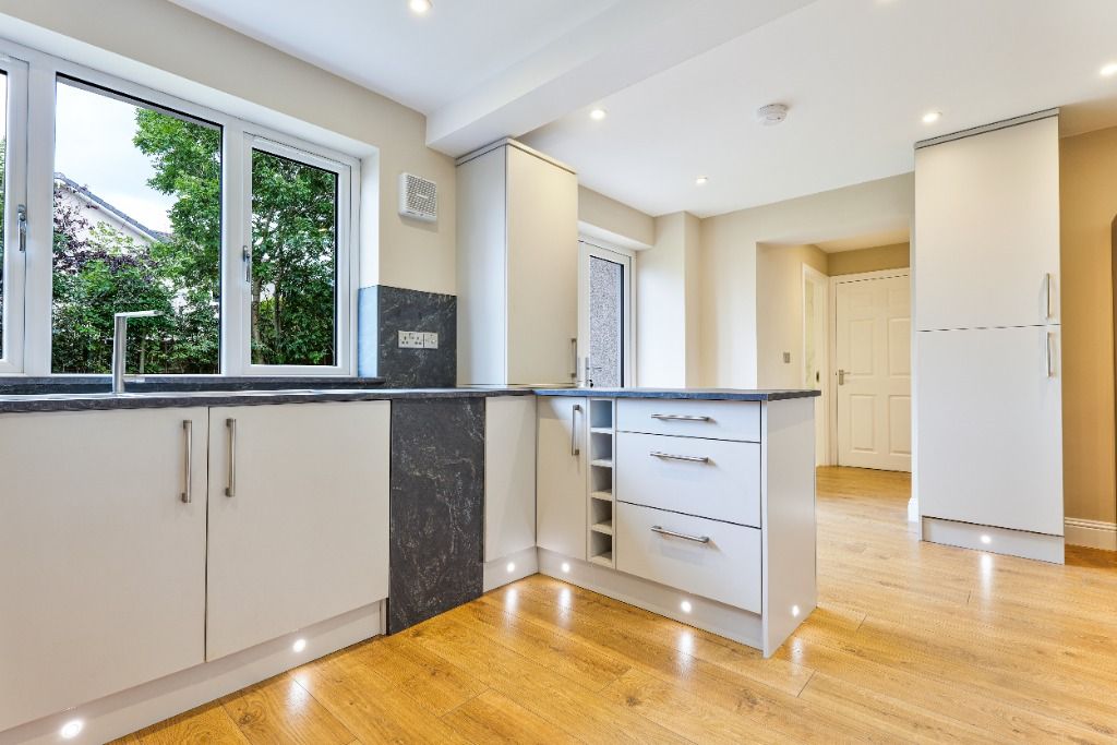 Property photo 3 of 26