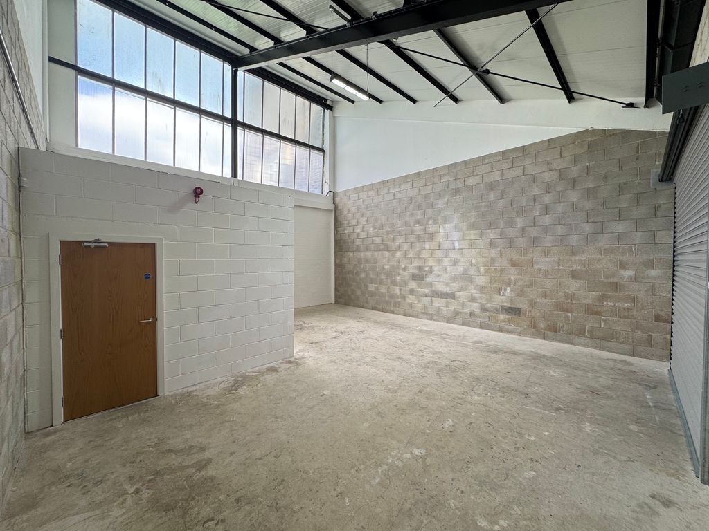 Property photo 3 of 5