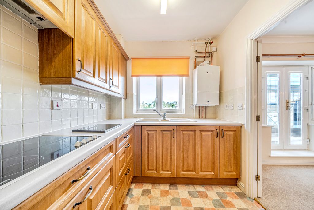 Property photo 3 of 15