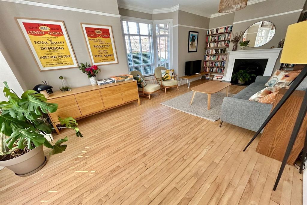 Property photo 3 of 26 Living Room