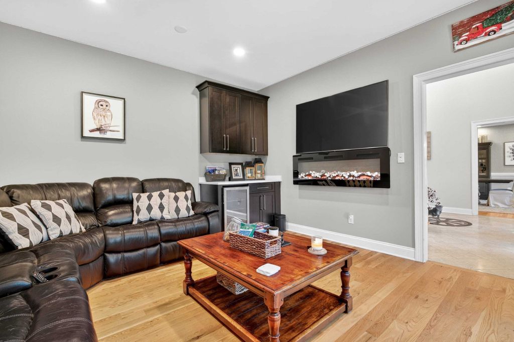 Property photo 3 of 31 <Alttext/>