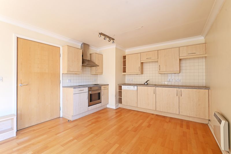 Property photo 3 of 16 Kitchen