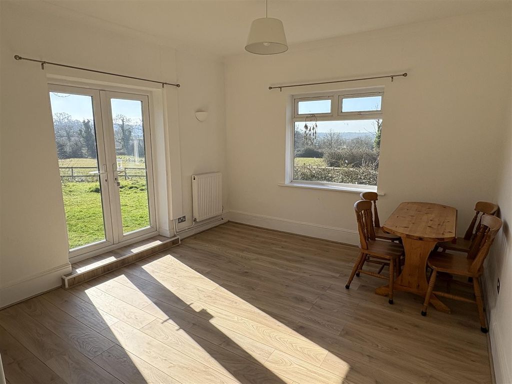 Property photo 2 of 13 Img_4481.Jpg