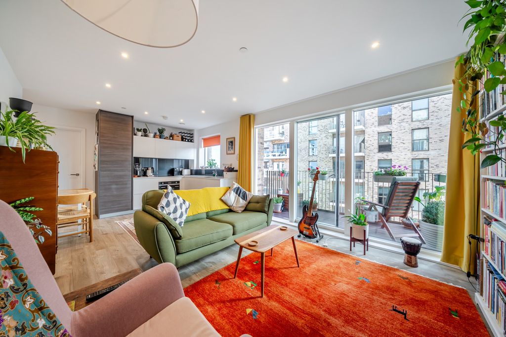Property photo 2 of 17 1487430-8-6A5De0B...
