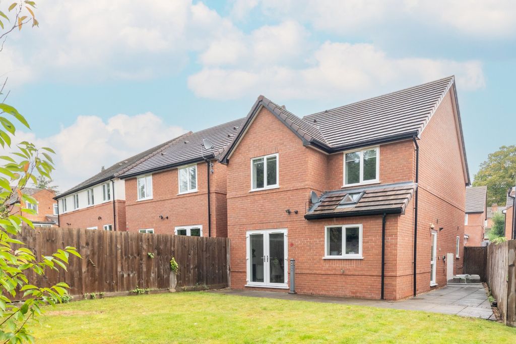 Property photo 3 of 21 Picture No. 06