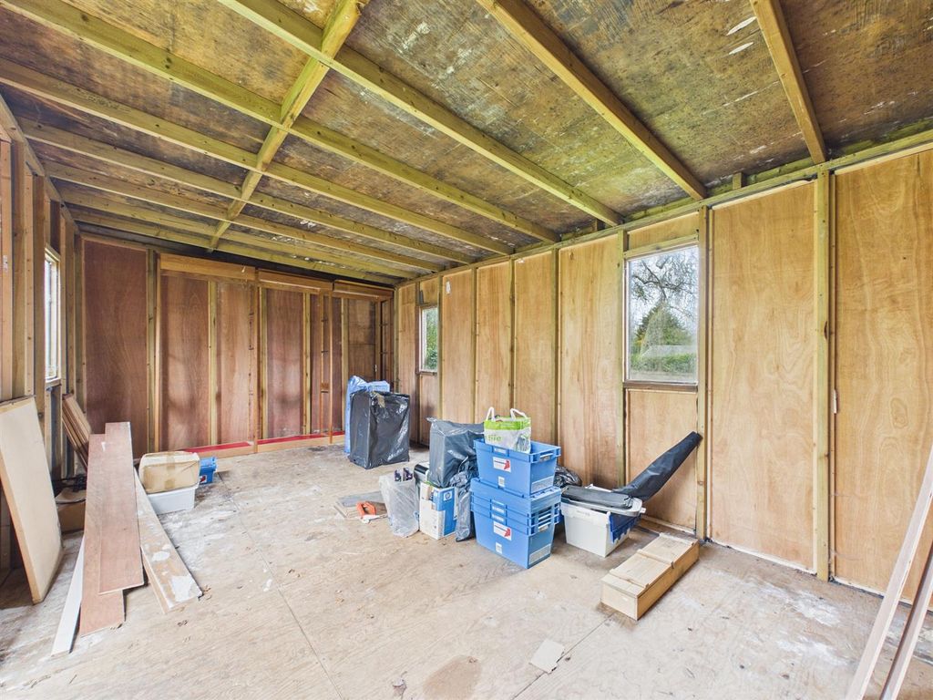 Additional image 21 of 4 bed semi-detached house for saleStar Lane, Coulsdon CR5