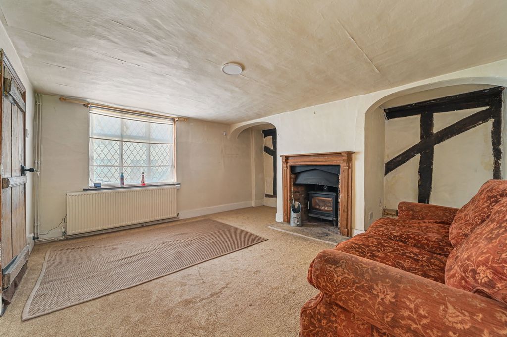 Property photo 3 of 17