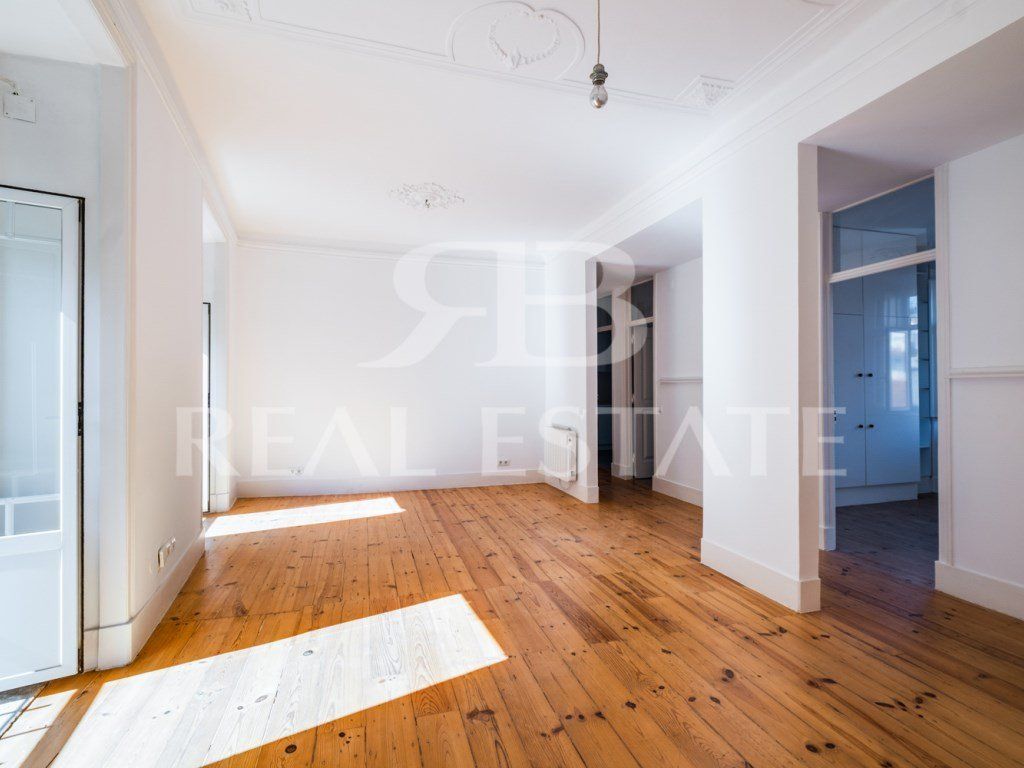 Property photo 3 of 26