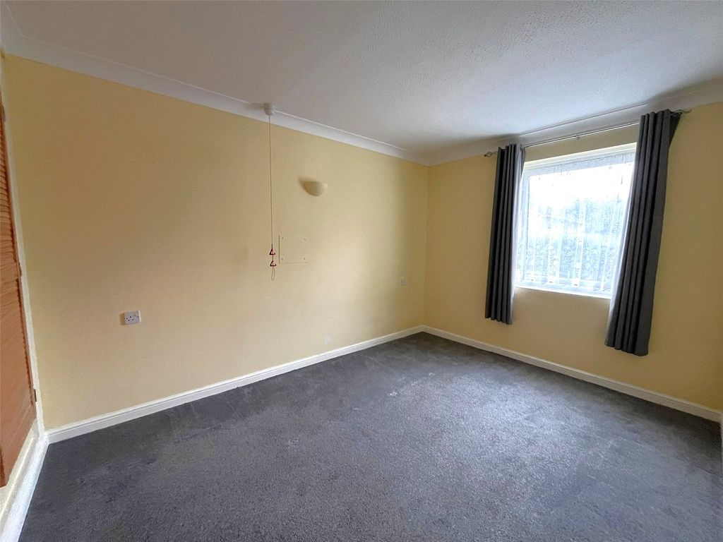 Property photo 3 of 9 Picture No. 01