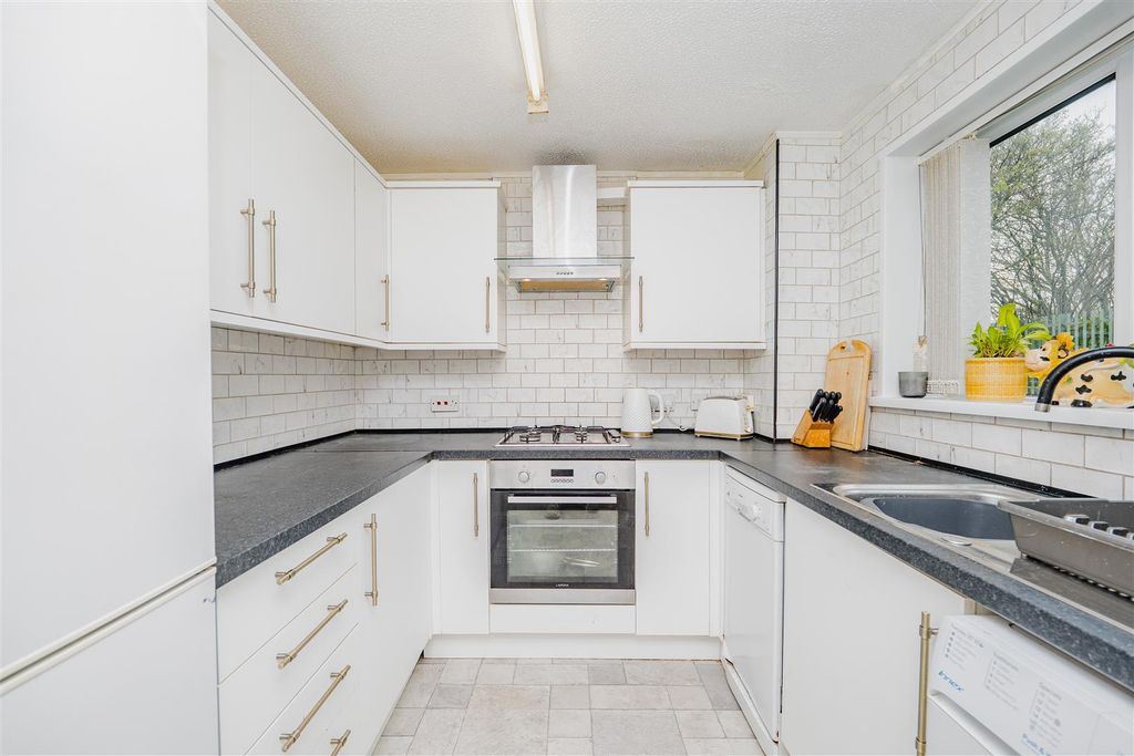 Property photo 3 of 18 P1413004.Jpg