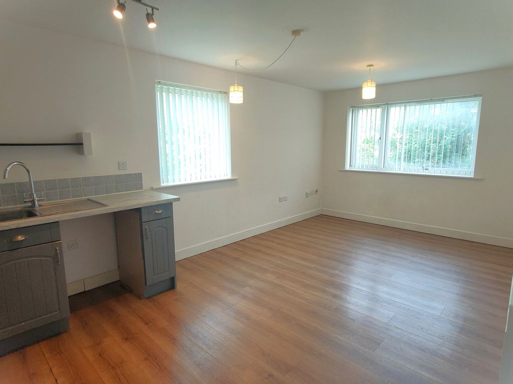 Property photo 3 of 13 Image