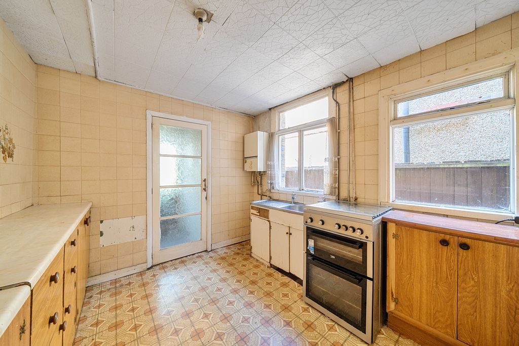 Property photo 2 of 21 Picture No. 06
