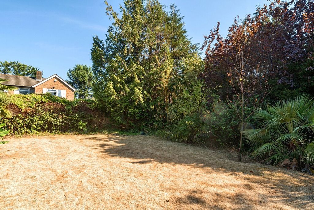 Property photo 2 of 14 Picture No. 13