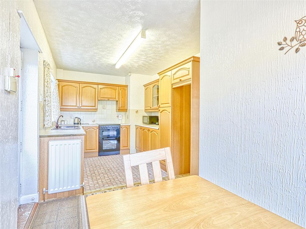 Property photo 3 of 23 Kitchen Diner
