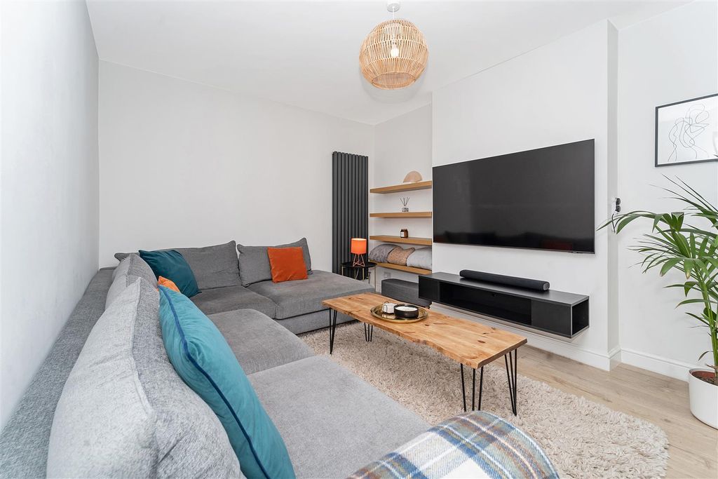 Property photo 3 of 15 05.Jpg