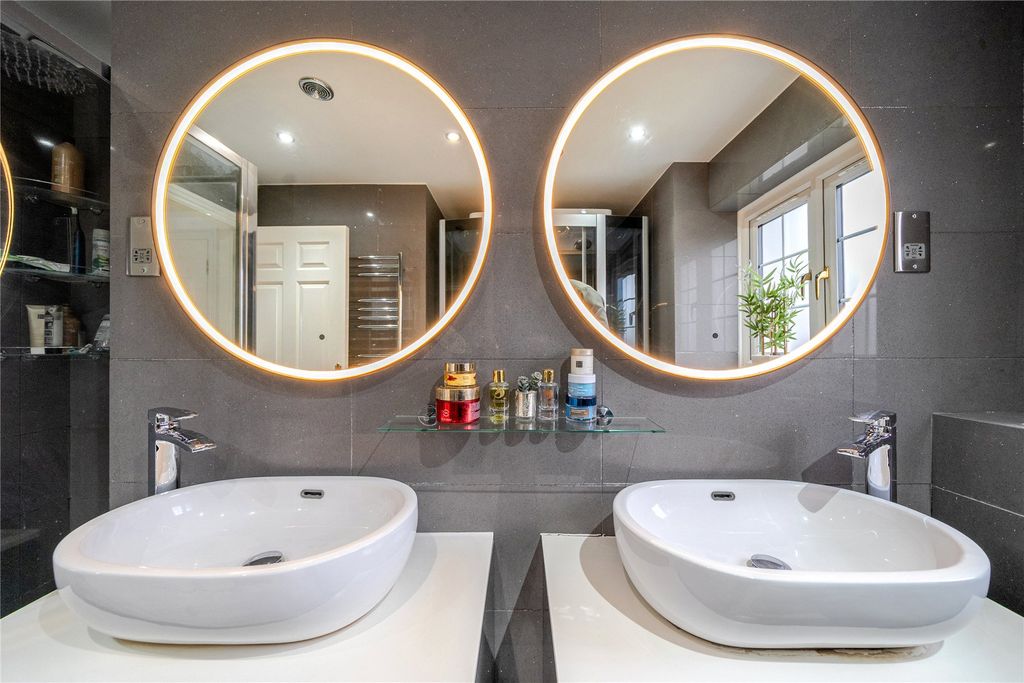 Additional image 53 of 6 bed country house for saleSandringham Drive, Dartford, Kent DA2