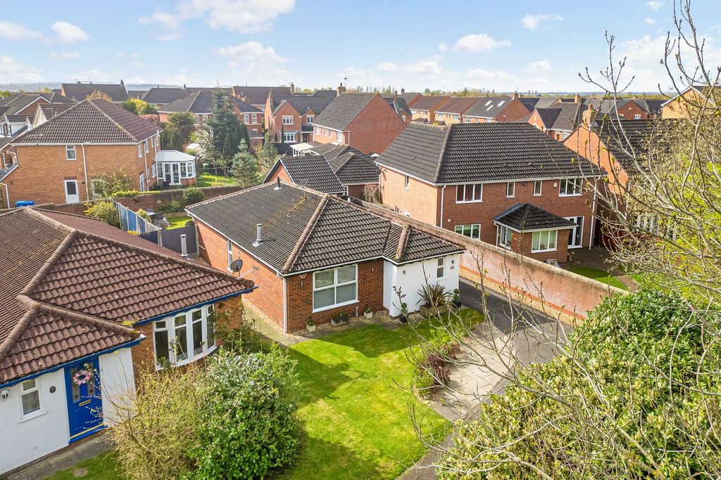 Property photo 1 of 34
