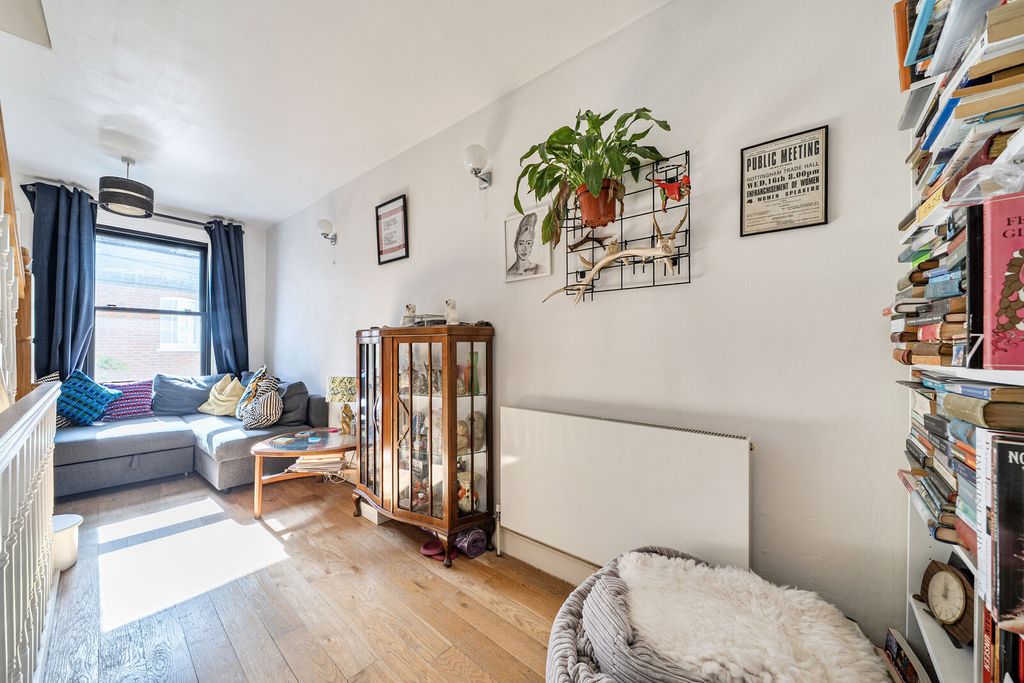 Property photo 1 of 19