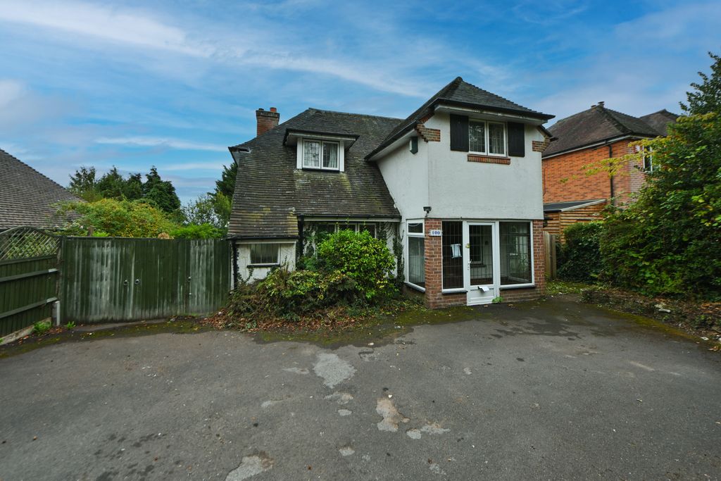 Property photo 1 of 26