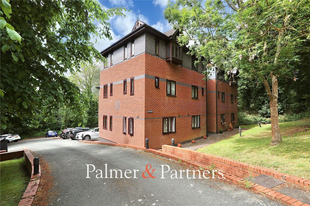 Property photo 2 of 12 Picture No. 31
