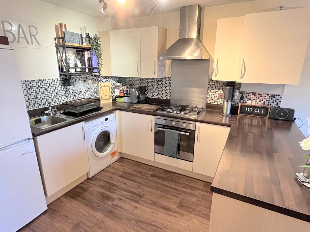 Property photo 2 of 5