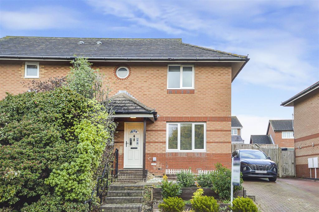 Property photo 1 of 13 11_67125.Jpg