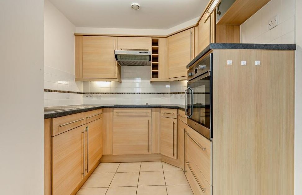 Property photo 3 of 4