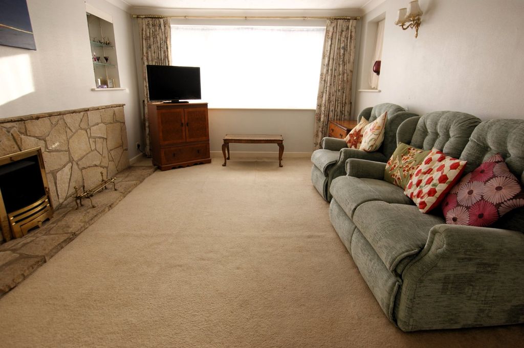 Property photo 2 of 11 Picture No. 14